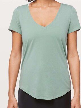 Lululemon Love Tee V Palm Court size 8